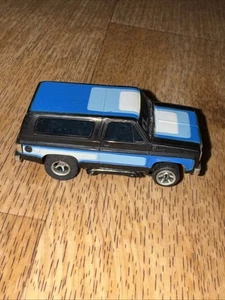 Aurora AFX Chevrolet Blazer Slot Car Ho Black Blue Run - Picture 1 of 5