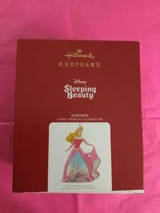 Hallmark Ornament 2021 Dornröschen Aurora Disney Princess Celebration 2nd #2 - Bild 1 von 1