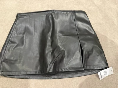 Leather Style Split Hem Skort Women's Size 12, Brand New With Labels, Bohoo - Image 1 of 4