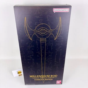 Yu-Gi-Oh! Duel Monsters Millennium Rod Edizione Completa Limited Bandai Prop Nuovo - Foto 1 di 20