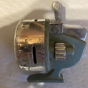 Vintage Crown Planet Fishing Reel No.11 Spin Cast Reel Japan parts Sold As Is - Picture 1 of 7