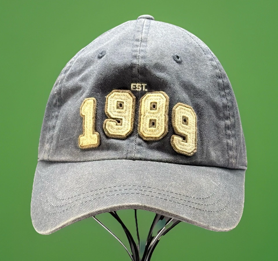 Gorra de béisbol The Children’s Place Youth Est 1989 talla 8-14 con correa ajustable Foto 1 de 4