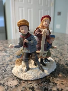 Dept 56 Navidad Pasada - Figura 4" - Pelea Bola de Nieve - Imagen 1 de 7