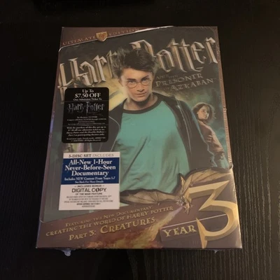 Harry Potter and the Prisoner of Azkaban Year 3 Ultimate Edition DVD Box Set - Image 1 of 4