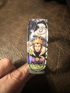 SELTEN NICHT MEHR PRODUZIERT Disney weibliche Schurken MagicBand GEBRAUCHT Malefiz/Ursula/böse Königin - Bild 1 von 3