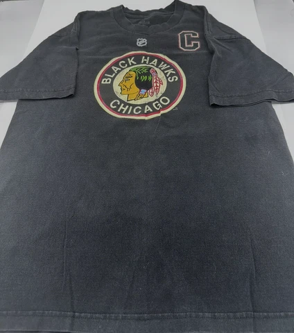 Reebok NHL Chicago Blackhawks #19 Toews T Shirt Men's L Short Sleeve Black Cover
