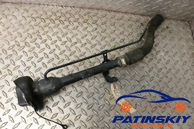 Nissan Titan 2010 gasolina combustible llenado cuello tubo manguera tubo 10 Foto 1 de 4