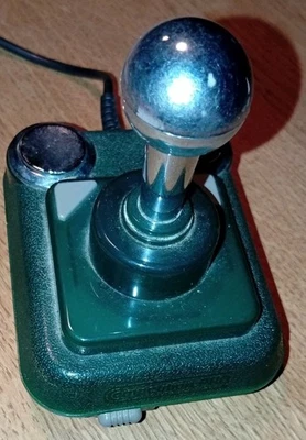 Competition Pro • Joystick für Commodore 64 Amiga/Atari/C64 - C64 Joystick  - Bild 1 von 2