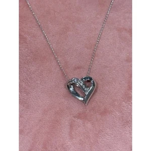 Elegant 10K White Gold Diamond Heart Pendant With 10K White Gold Necklace - Picture 1 of 6