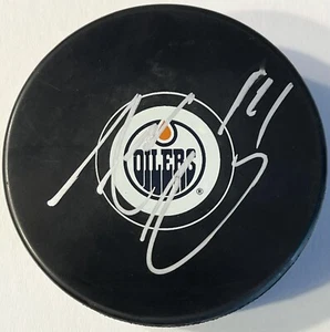 Adam Henrique Signed Autographed Edmonton Oilers Logo Hockey Puck PSA/DNA - Picture 1 of 2