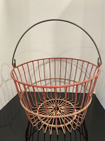 VINTAGE /ANTIQUE FARM EGG BASKET / RED COATED WIRE FARMHOUSE ROUND BASKET Cover