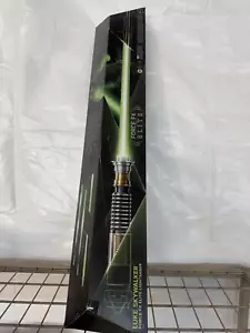STAR WARS The Black Series Luke Skywalker Force FX Elite spada laser elettronica - Foto 1 di 7