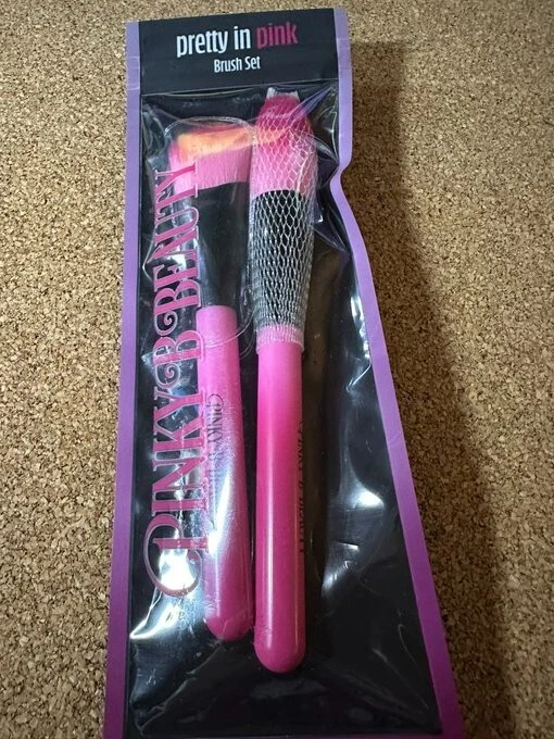 Pinky B Beauty Pretty In Pink 2-Piece Makeup Brush Set Powder Blush Contour