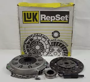 Toyota Corolla Chevy Scion Pontiac 1998-2008 LuK 16-079 RepSet Clutch Kit - Picture 1 of 10