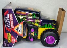 Monster Jam Grave Digger Freestyle Force RC Monster Truck 1:15 USB Rechargeable