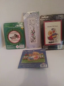 Lot of 4 Counted Cross Stitch Dimensions, Bucilla, Janlynn, New Berlin  - Picture 1 of 6