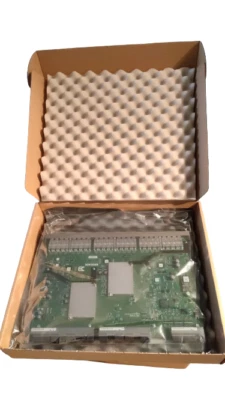 E7Y69C (658060-003) HPE StoreFabric SN8000B 16Gb 48-port SFP Integrated FC Blade - Image 1 of 4