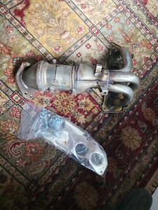 Manifold Catalytic Converter for Toyota RAV4 2.5L 2009-2018 OBDII OEM - Picture 1 of 8