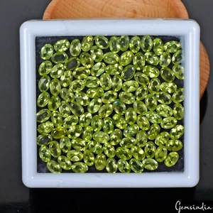 Natürlicher Peridot Ovalschliff 6 mm * 4 mm Kalibriert Grün Edelsteine Posten 104 Stck. 55,20 ct - Bild 1 von 8