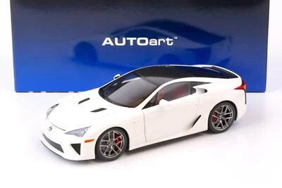 1:18 AUTOart Lexus LFA 2010 Bianco Whiter/ Tetto Nero In Carbonio 78851 - Immagine 1 di 4