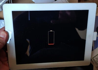 Apple iPad 3ª Generación A1403 2499??GB (Wi-Fi+Celular VZ) Blanco -Batería defectuosa Foto 1 de 2