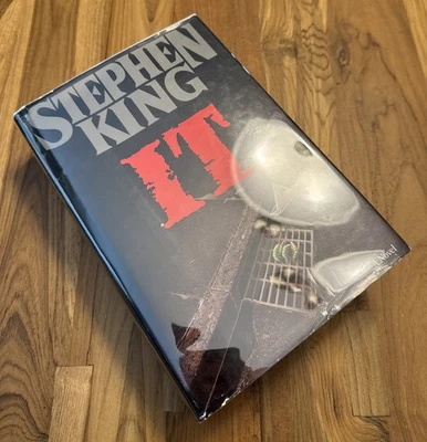 IT by Stephen King⭐Viking First Edition 7th Printing Hardcover w/ DJ - Image 1 of 4