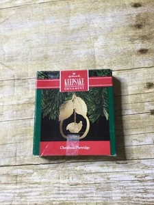 Hallmark Keepsake Ornament 1990 Christmas Partridge with box collection - Picture 1 of 3