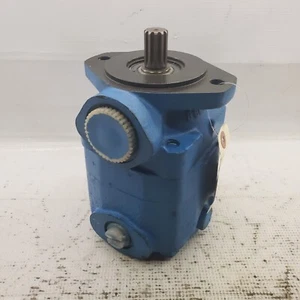 Autocar / Fluidyne A3840003-013 Hydraulic Pump Power Steering Pump - Picture 1 of 7