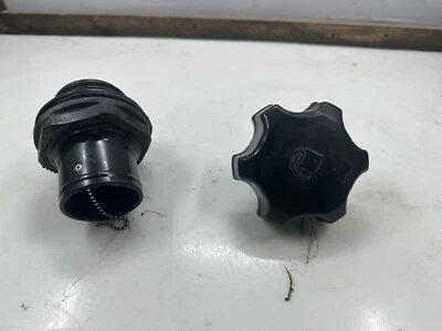 Kawasaki Jet Ski 1999-2005 Ultra 130/150 OEM tapa de combustible + cuello # 51049-3722 Foto 1 de 2