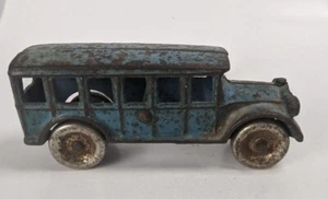Vtg 1920S A.C. Williams Cast Iron Blue Tour Bus W/ Metal Wheels 5 Windows 4 1/2" - Picture 1 of 7