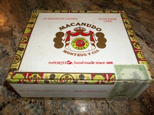 Macanudo Montego y Cia Hyde Park Cafe Empty Wooden Cigar Box (empty) - Picture 1 of 6