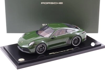 1:18 Spark Porsche 911 992.2 Carrera GTS CUARENTA Quercusverde WAP DEALER - Immagine 1 di 4