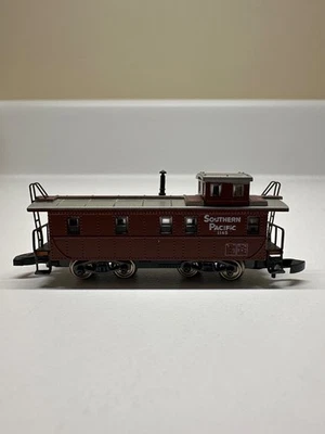 Z Scale Marklin Mini-Club SP 1145 Caboose - Image 1 of 4