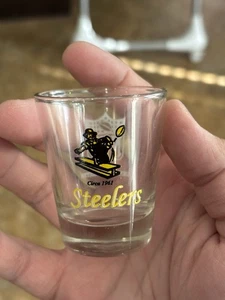 Pittsburgh Steelers Steely Mcbeam Limited Vintage Shot Glass - Picture 1 of 3