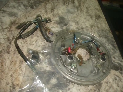 1974 Evinrude 9.9hp model 10424g stator mount    outboard  boat motor part 4008 - Image 1 of 3