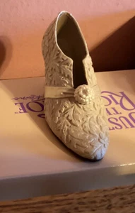 Just the Right Shoe- I DO by Raine 1999 #25031 - Picture 1 of 10