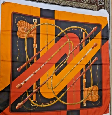 Bufanda de Seda Hermès Clic Clac Motivo Látigo Ecuestre NUEVA con ETIQUETA Foto 1 de 4