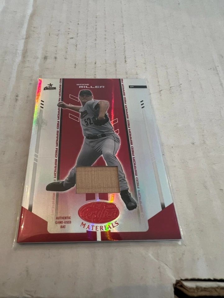 Wade Miller 2004 Certified Bat Relic Red Card #189 Serial #062/250 - Image 1 of 1