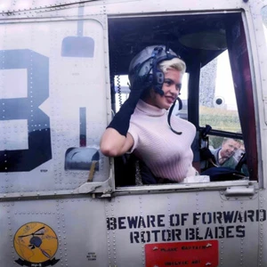 Póster fotográfico de actriz helicóptero Jayne Mansfield hojas para Rotterdam coloreado - Imagen 1 de 4