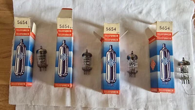 1 Stück Telefunken   5854 ,  equivalent  6AK5 , 6AK5W , EF95 , 6J1P - Bild 1 von 2