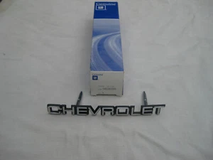 NOS CHEVY Malibu 1982 1983 ElCamino 1982 - 1987 Radiator Grill CHEVROLET EMBLEM - Picture 1 of 5