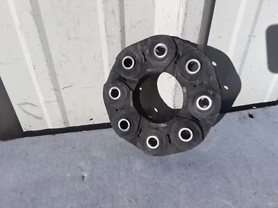 Freightliner Sprinter 2500 2019-2022 tracción trasera hélice de árbol de transmisión junta flexible U OEM Foto 1 de 4