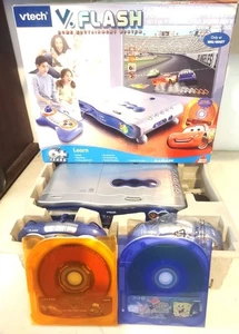VTECH V.FLASH Edutainment LEARNING SYSTEM + 2 GAMES VFlash CLEAN TESTED With Box - Picture 1 of 3