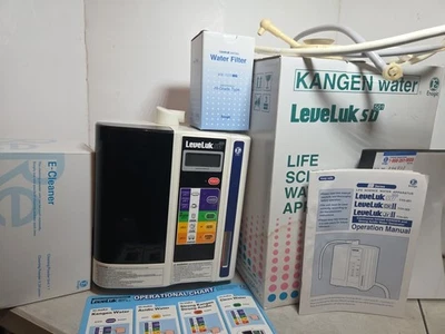 Enagic LeveLuk SD501 Ionized Electrolysis Kangen Water MachineTYH-401 W/ Filter - Image 1 of 4