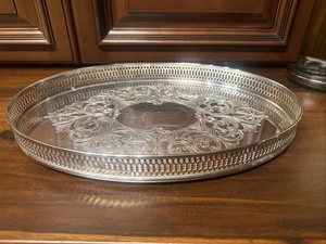 Superfine LBSCo vassoio ovale placcato argento bordo galleria inseguito marcato - Foto 1 di 21