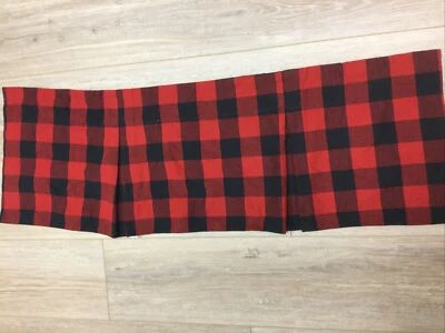 CENEFA BUFFALO CHECK ROJO NEGRO DISEÑO PARQUE PLIEGUES 2" BOLSILLO VARILLA 45" X 15" Foto 1 de 4