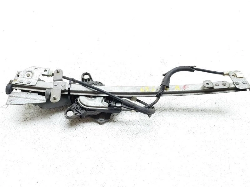 1993 1994 Mazda 626 Passenger Right Front Window Regulator Electric GA2L58560A - Image 1 of 4