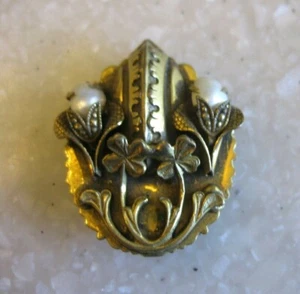 Clip antiguo vintage tono dorado con tréboles de 4 hojas, flores, pequeñas perlas barrocas? - Imagen 1 de 7