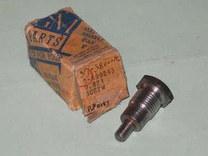 1937-1938 Pontiac NOS clutch release support bolt 499843 - Picture 1 of 2