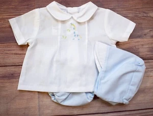 NWT Petit Ami White Blue 3pc Giraffe Diaper Set Newborn & Hat Baby Boys NB - Picture 1 of 3